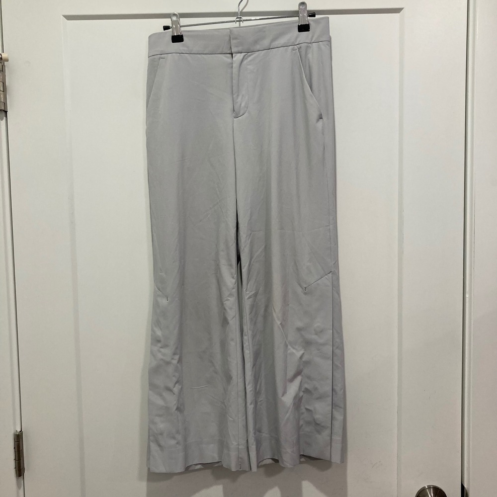 Athleta Light Gray Wide Leg Trousers Size 0 Stretch Travel Commute Pants